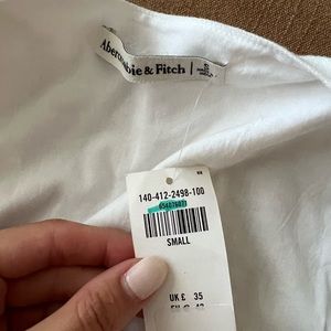 Abercrombie Ruffled linen top